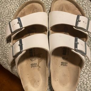 Birkenstock white Arizona sandals size 38 regular width